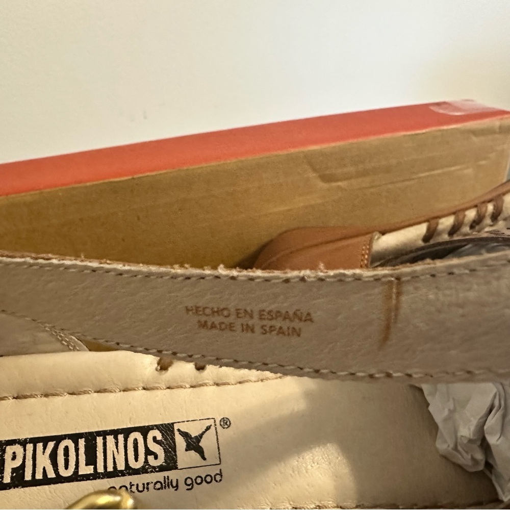 PIKOLINOS Brandy Leather Perforated Mary Jane Flats Size 40UE (US Women 9-9.5) - Picture 8 of 13